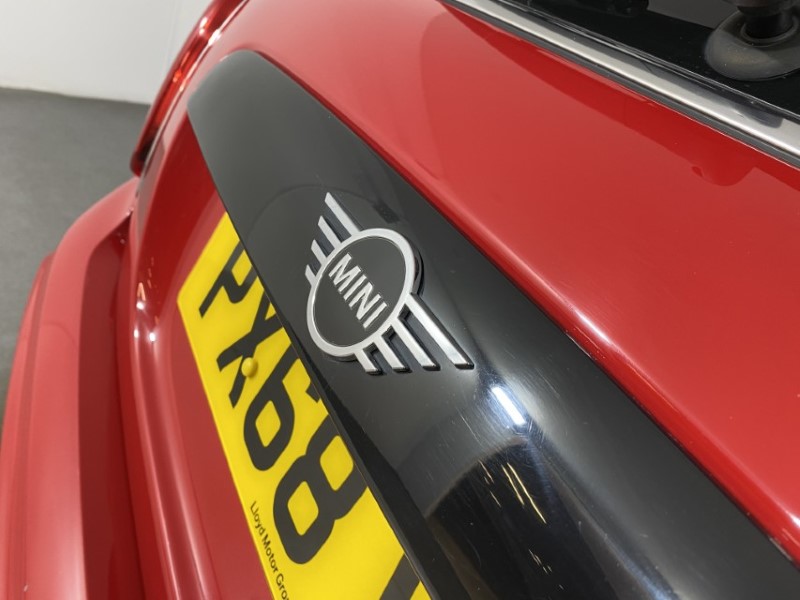 2018 (68) MINI HATCHBACK 1.5 Cooper II 3dr Auto 4858823