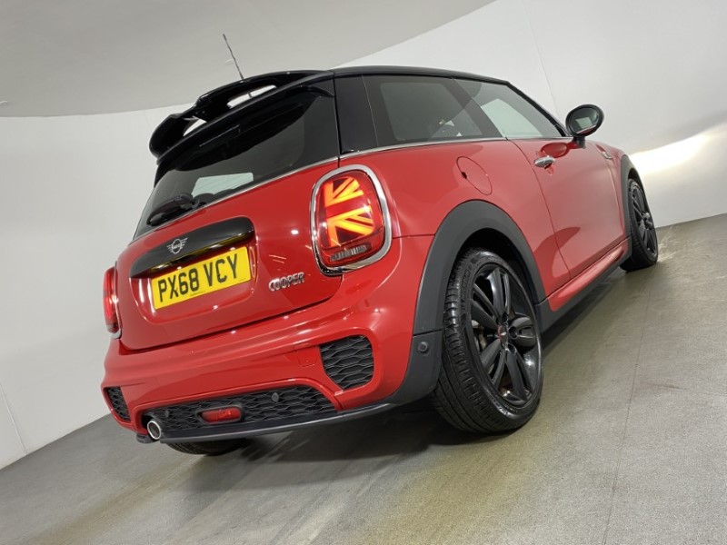 2018 (68) MINI HATCHBACK 1.5 Cooper II 3dr Auto 4858833
