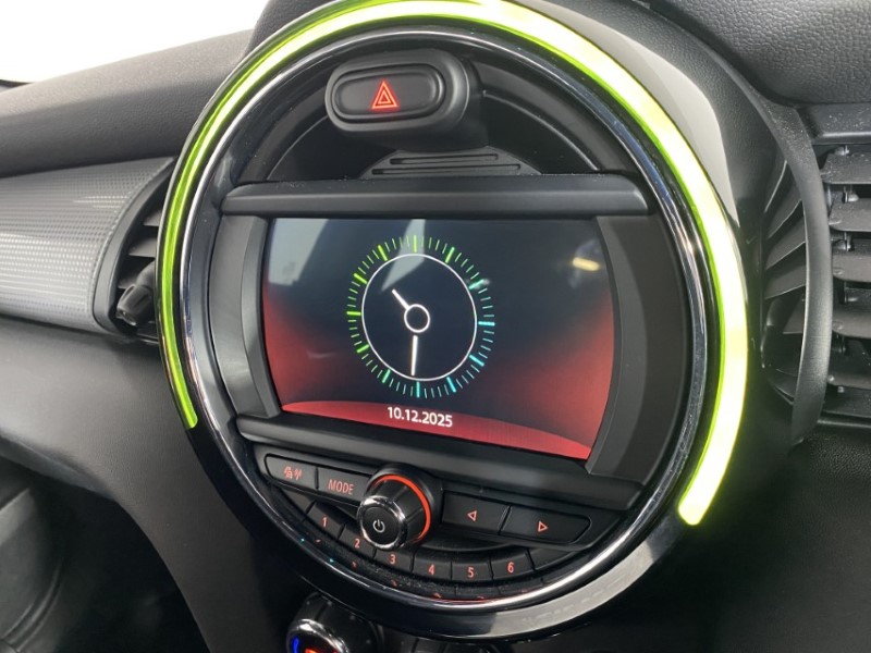 2018 (68) MINI HATCHBACK 1.5 Cooper II 3dr Auto 4858809