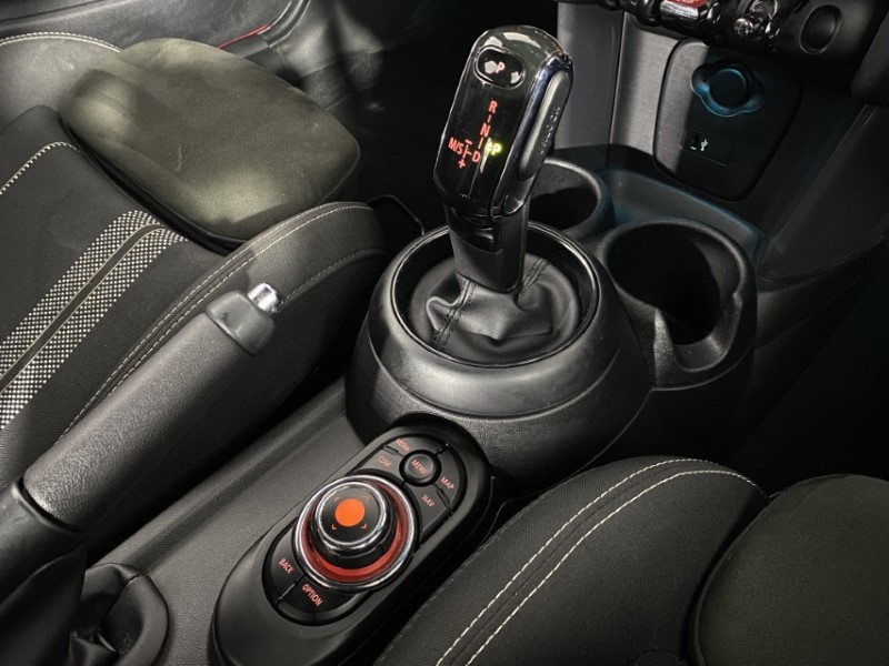 2018 (68) MINI HATCHBACK 1.5 Cooper II 3dr Auto 4858807