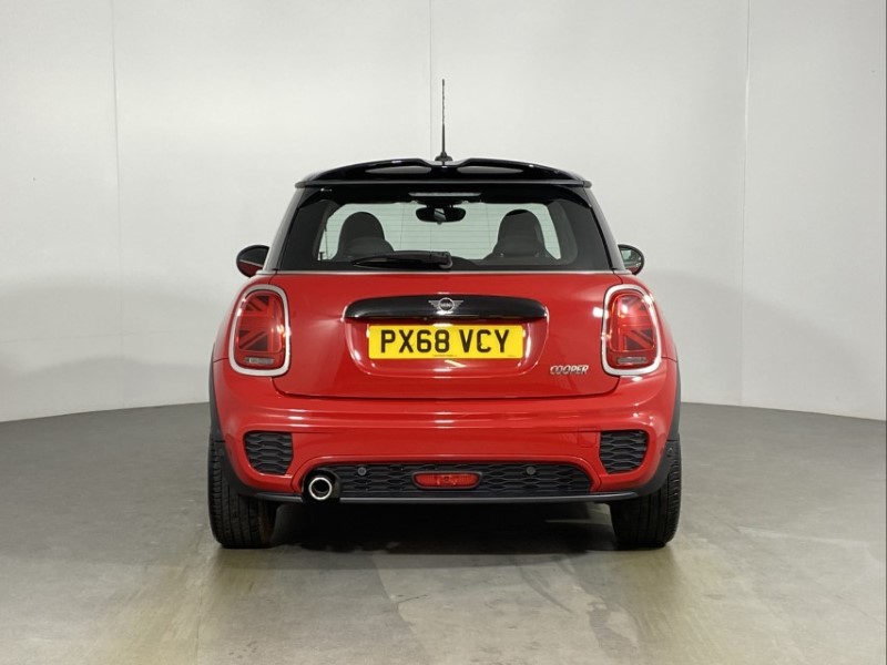 2018 (68) MINI HATCHBACK 1.5 Cooper II 3dr Auto 4858834