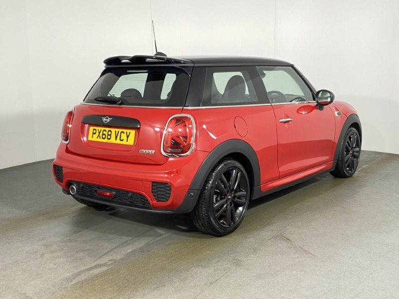 2018 (68) MINI HATCHBACK 1.5 Cooper II 3dr Auto 4858847