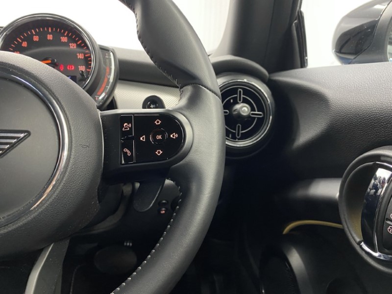 2022 (72) MINI HATCHBACK 2.0 Cooper S Exclusive 3dr Auto 4835911