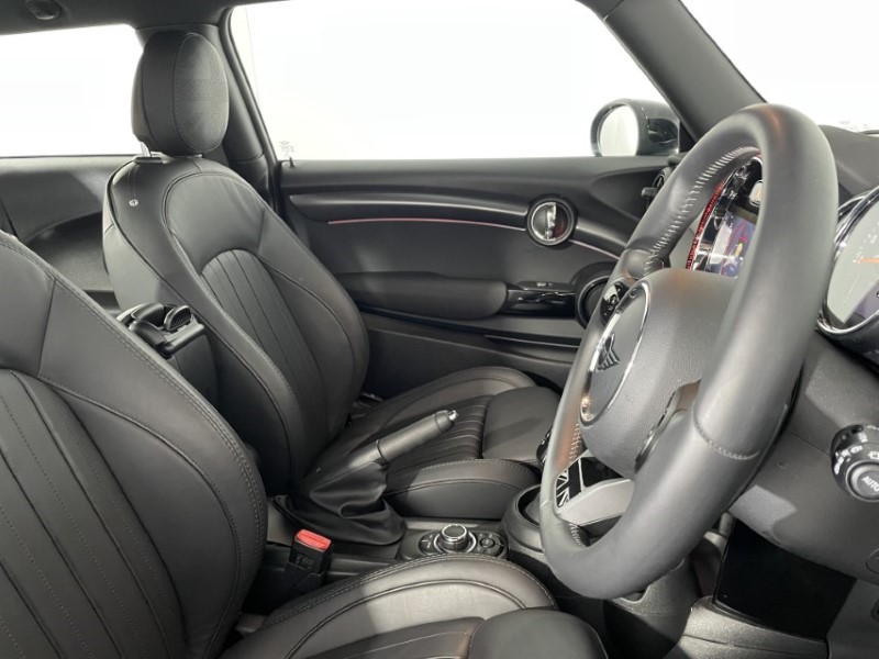 2022 (72) MINI HATCHBACK 2.0 Cooper S Exclusive 3dr Auto 4835759