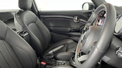 2022 (72) MINI HATCHBACK 2.0 Cooper S Exclusive 3dr Auto 4835759