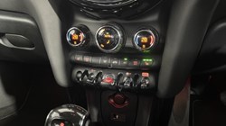 2022 (72) MINI HATCHBACK 2.0 Cooper S Exclusive 3dr Auto 4835748
