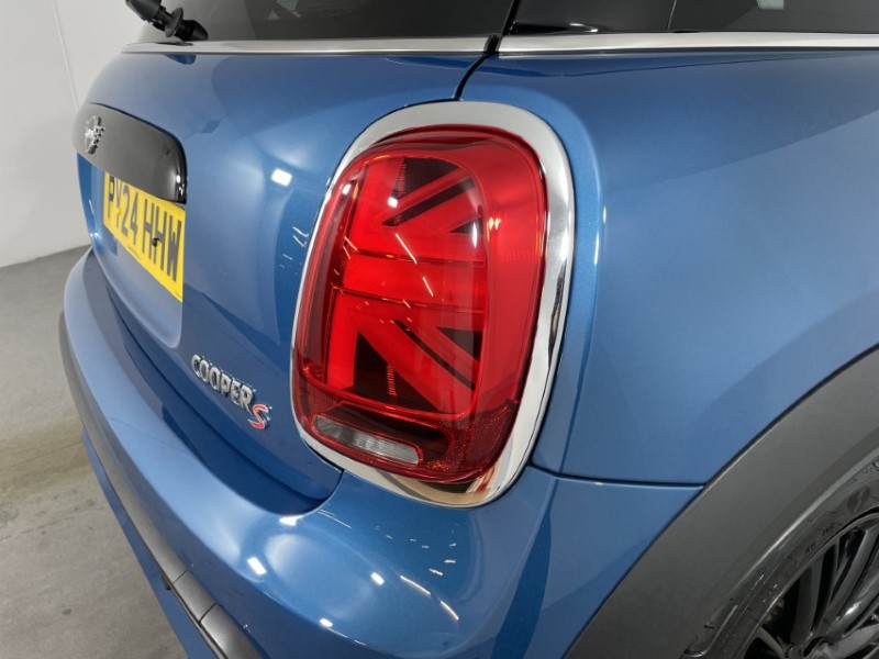 2024 (24) MINI HATCHBACK 2.0 Cooper S Exclusive Premium 3dr Auto 4864188