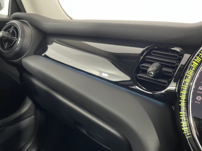 2023 (23) MINI HATCHBACK 1.5 Cooper Classic 3dr Auto 4843997