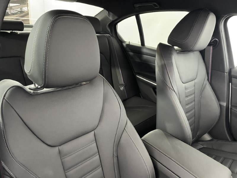 2025 (25) BMW 3 SERIES 320i M Sport 4dr Step Auto [Tech/Pro Pack] 4869125