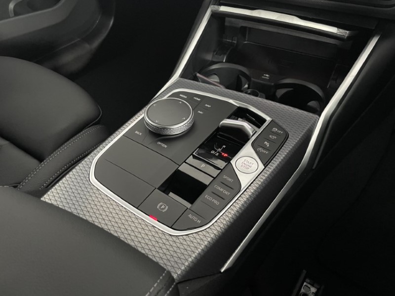 2025 (25) BMW 3 SERIES 320i M Sport 4dr Step Auto [Tech/Pro Pack] 4869103