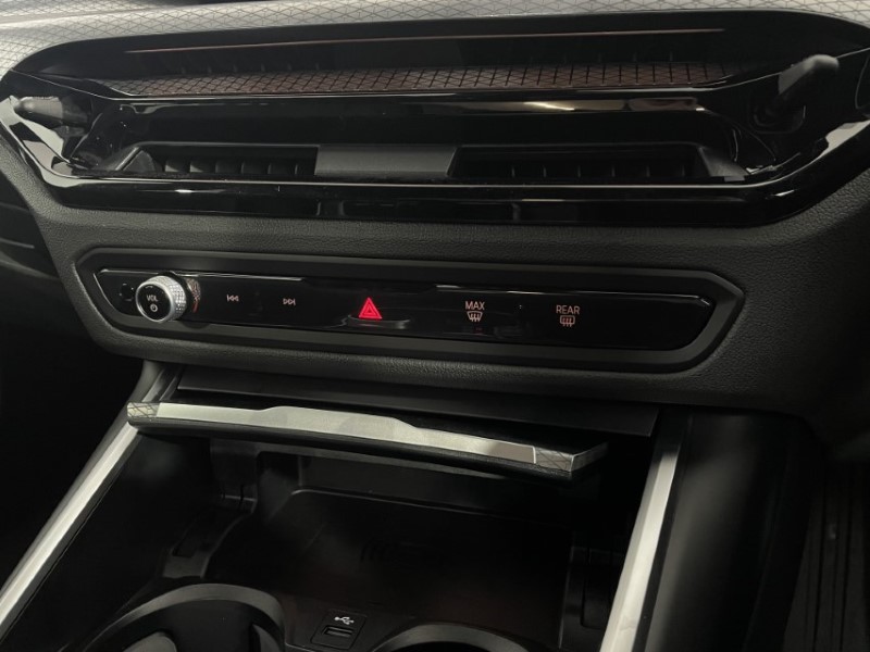 2025 (25) BMW 3 SERIES 320i M Sport 4dr Step Auto [Tech/Pro Pack] 4869112