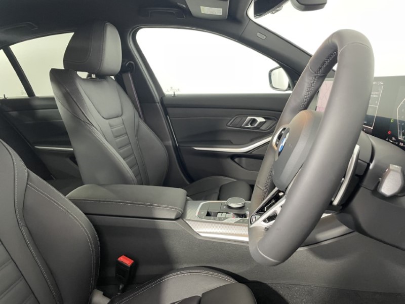 2025 (25) BMW 3 SERIES 320i M Sport 4dr Step Auto [Tech/Pro Pack] 4869124