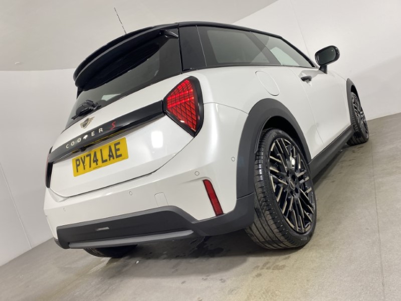 2025 (74) MINI COOPER 2.0 S Exclusive 3dr Auto 4837291