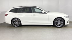 2025 (25) BMW 3 SERIES 320i Sport 5dr Step Auto 4862168