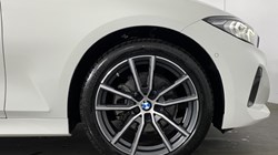 2025 (25) BMW 3 SERIES 320i Sport 5dr Step Auto 4862160