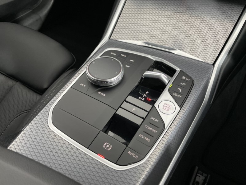 2025 (25) BMW 3 SERIES 320i M Sport 5dr Step Auto 4896644