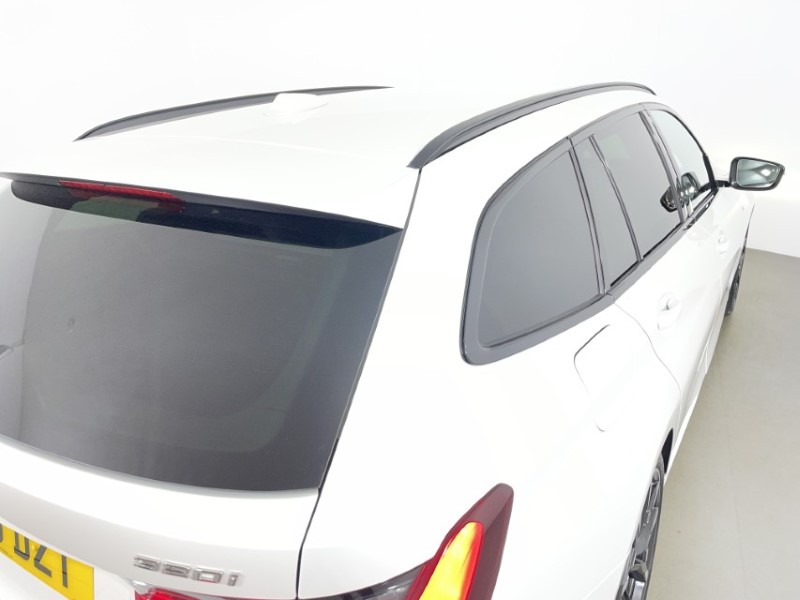 2025 (25) BMW 3 SERIES 320i M Sport 5dr Step Auto 4896666