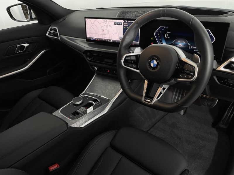 2025 (25) BMW 3 SERIES 320i M Sport 5dr Step Auto 4896655