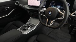 2025 (25) BMW 3 SERIES 320i M Sport 5dr Step Auto 4896655