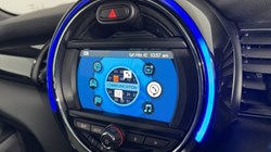 2019 (69) MINI HATCHBACK 1.5 Cooper Sport II 3dr Auto 5033354