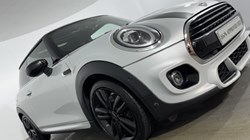 2019 (69) MINI HATCHBACK 1.5 Cooper Sport II 3dr Auto 5033410