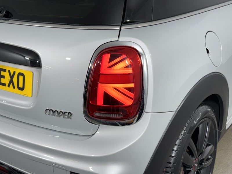 2019 (69) MINI HATCHBACK 1.5 Cooper Sport II 3dr Auto 5033380