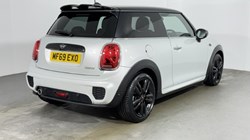 2019 (69) MINI HATCHBACK 1.5 Cooper Sport II 3dr Auto 5033402
