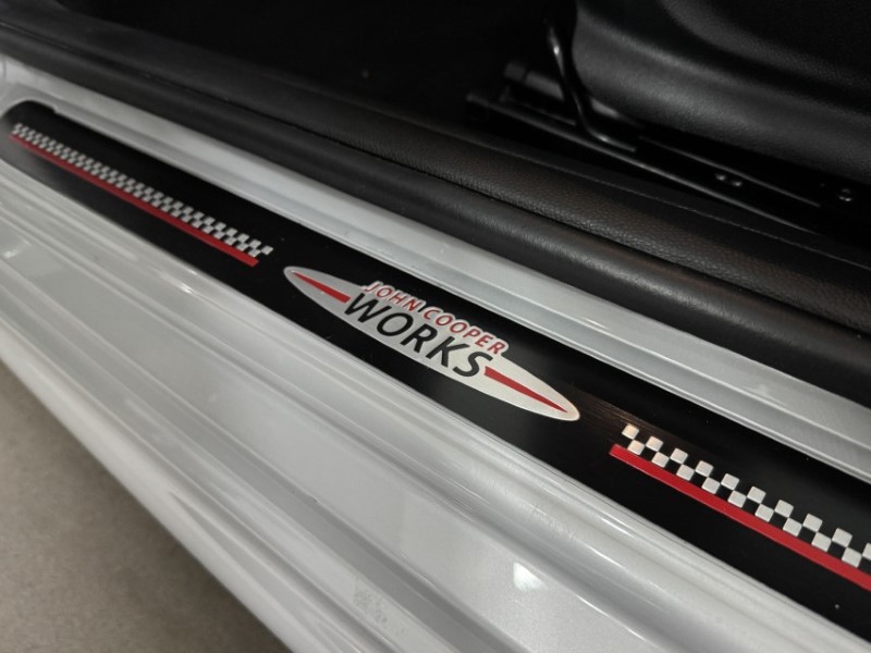 2019 (69) MINI HATCHBACK 1.5 Cooper Sport II 3dr Auto 5033376