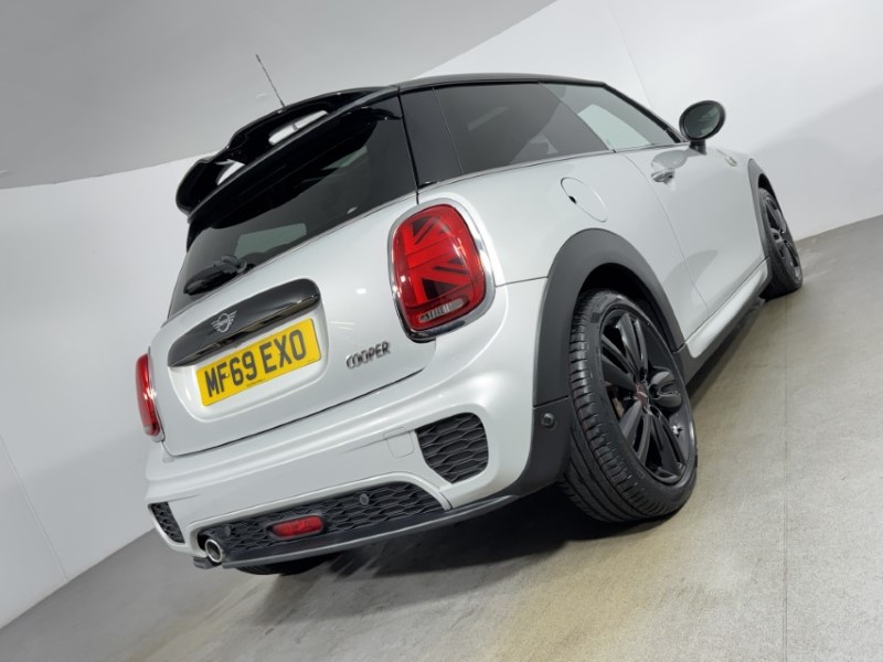2019 (69) MINI HATCHBACK 1.5 Cooper Sport II 3dr Auto 5033385