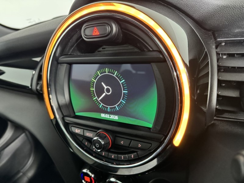 2019 (69) MINI HATCHBACK 1.5 Cooper Sport II 3dr Auto 5033366