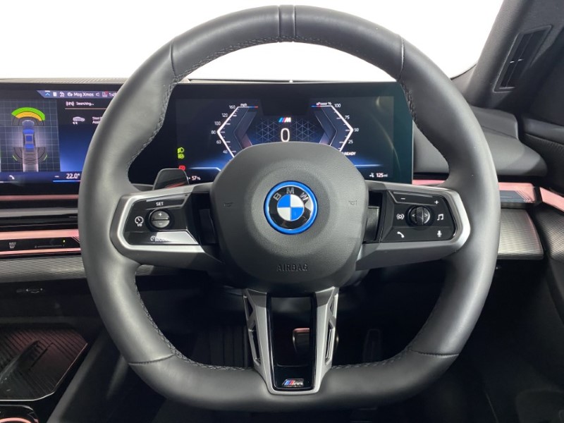 2025 (25) BMW I5 250kW eDr40 M Sport 84kWh 4dr Auto [Comfort PLUS/22kW] 4867210