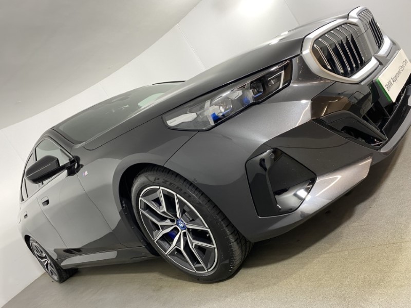 2025 (25) BMW I5 250kW eDr40 M Sport 84kWh 4dr Auto [Comfort PLUS/22kW] 4867269