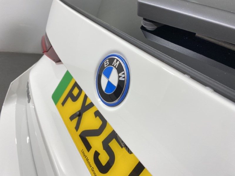 2025 (25) BMW iX1 150kW eDrive20 M Sport 65kWh 5dr Auto 4865459