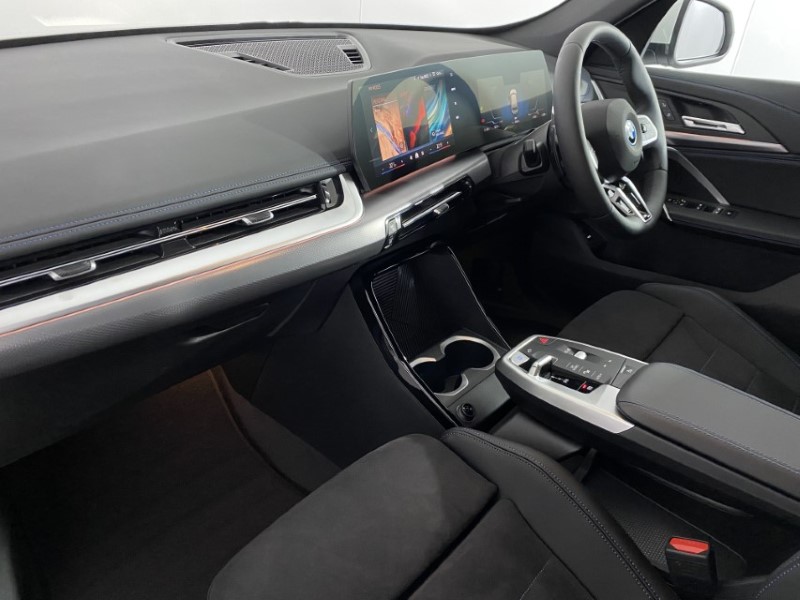 2025 (25) BMW iX1 150kW eDrive20 M Sport 65kWh 5dr Auto 4865457