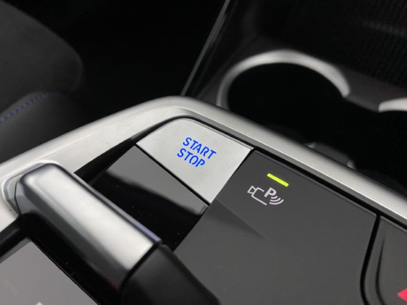 2025 (25) BMW iX1 150kW eDrive20 M Sport 65kWh 5dr Auto 4865444