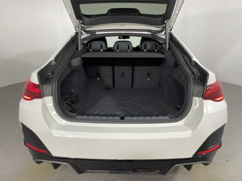 2025 (25) BMW I4 250kW eDrive40 M Sport 83.9kWh 5dr Auto 4860542