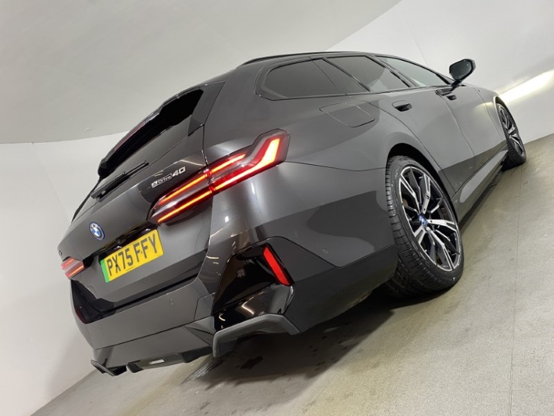 2025 (75) BMW I5 250kW eDrive40 M Sport Pro 84kWh 5dr Auto 4848659