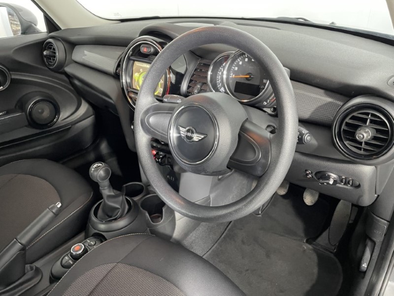 2017 (67) MINI HATCHBACK 1.5 Cooper 3dr 4917933