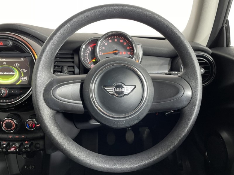 2017 (67) MINI HATCHBACK 1.5 Cooper 3dr 4917923