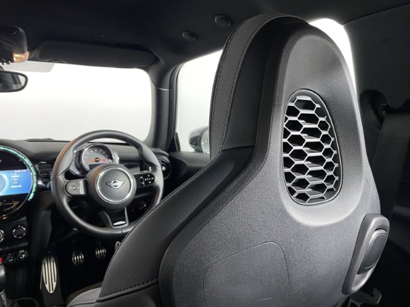 2021 (71) MINI HATCHBACK 1.5 Cooper Sport 3dr 4928944