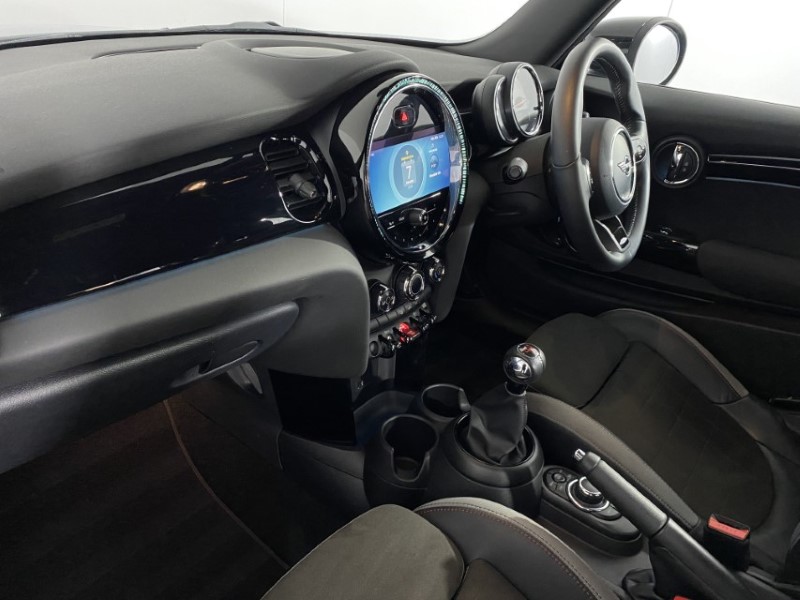2021 (71) MINI HATCHBACK 1.5 Cooper Sport 3dr 4928948
