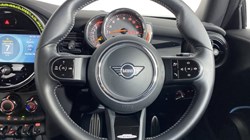 2021 (71) MINI HATCHBACK 1.5 Cooper Sport 3dr 4928932