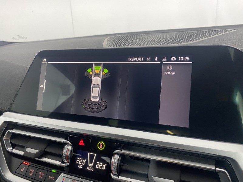 2022 (22) BMW 2 SERIES 220i M Sport 2dr Step Auto 4873929