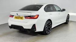 2025 (25) BMW 3 SERIES 330e 22.3 kWh M Sport 4dr Step Auto 4908008