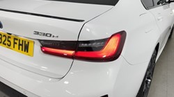 2025 (25) BMW 3 SERIES 330e 22.3 kWh M Sport 4dr Step Auto 4907983