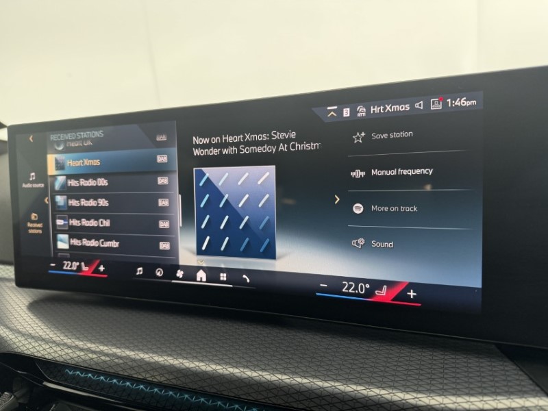 2025 (25) BMW 3 SERIES 330e 22.3 kWh M Sport 4dr Step Auto 4907953