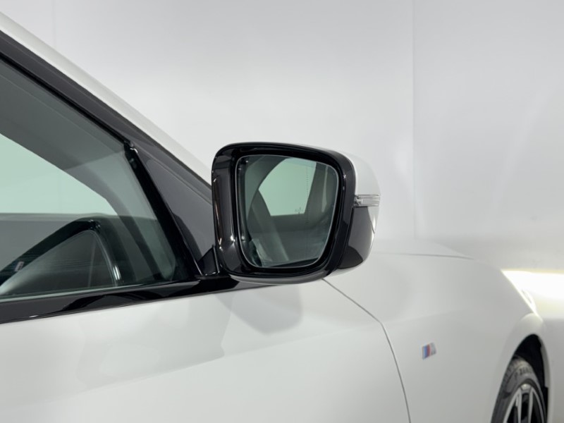 2025 (25) BMW 3 SERIES 330e 22.3 kWh M Sport 4dr Step Auto 4907986