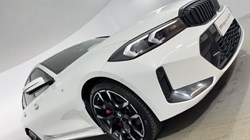 2025 (25) BMW 3 SERIES 330e 22.3 kWh M Sport 4dr Step Auto 4908016