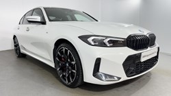2025 (25) BMW 3 SERIES 330e 22.3 kWh M Sport 4dr Step Auto 4908015