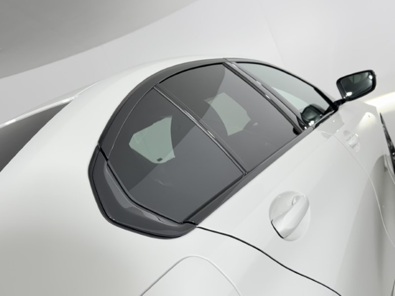 2025 (25) BMW 3 SERIES 330e 22.3 kWh M Sport 4dr Step Auto 4907985